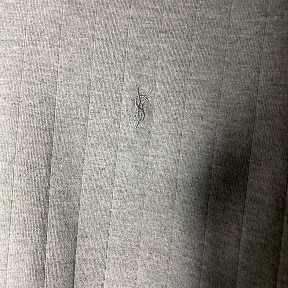 Yves Saint Laurent Sweatshirt. - Picture 2 of 4